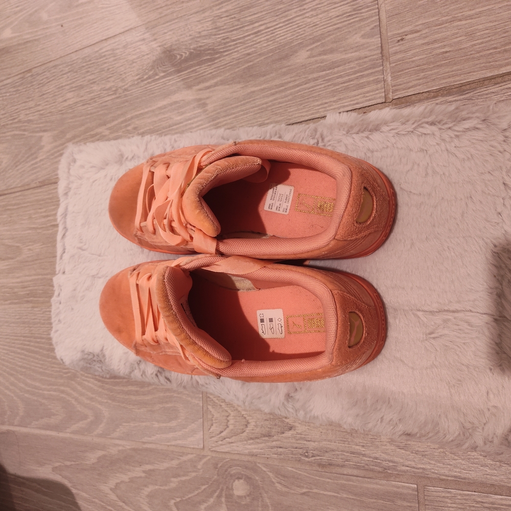 Puma Pink Sneakers Modern Minimalist Design